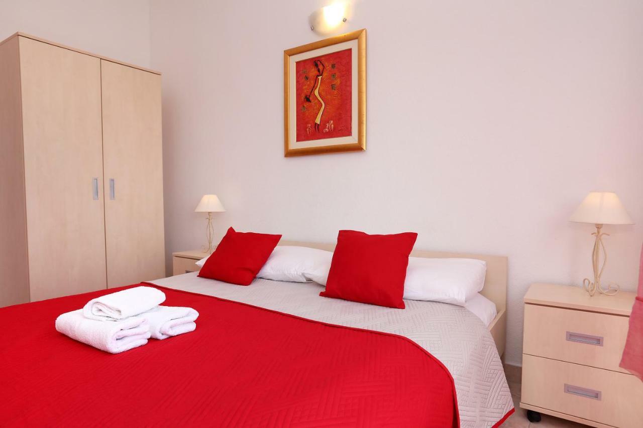 Apartment Mavarcica Trogir Ngoại thất bức ảnh